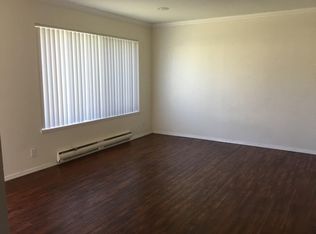 19917 Derbyshire Ln, Huntington Beach, CA 92646