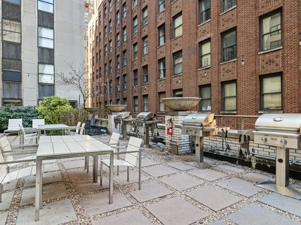 99 John Street image 22 of 25