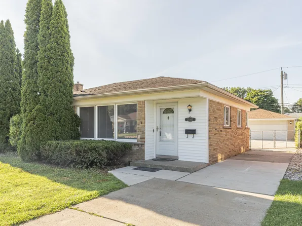 24415 Ward St, Taylor, MI 48180