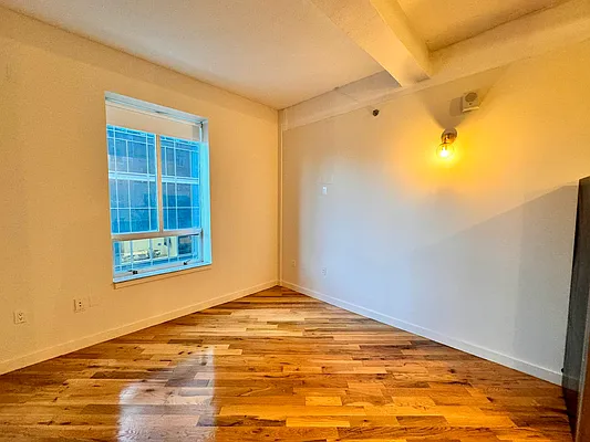 Rented by City Connections Realty | media 3