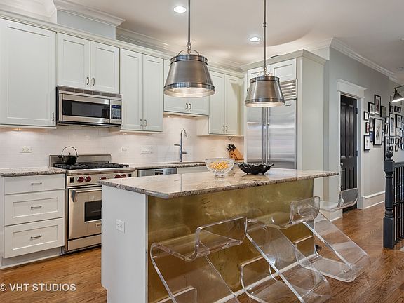 2nd image of 2720 N Lehmann Ct APT 1