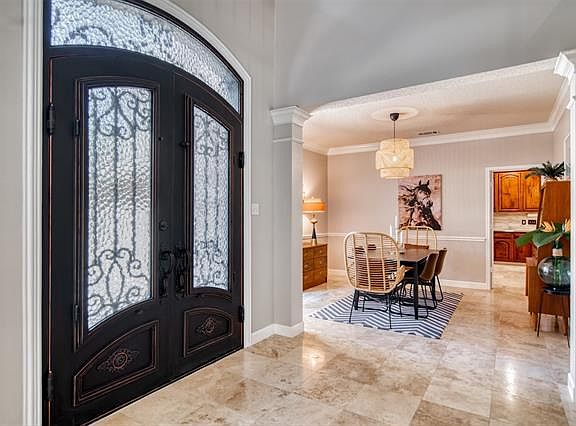 4th image of 2733 Brookside Ln