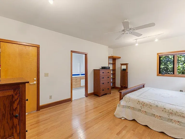108 Campbell Ln — Photo 10
