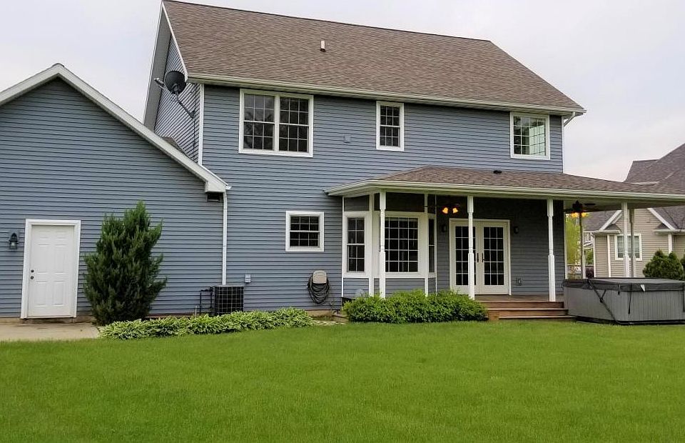 2nd image of 4578 Lauren Ln