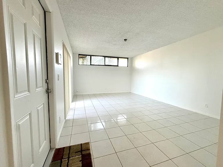 3757 Victoria Dr — Photo 9