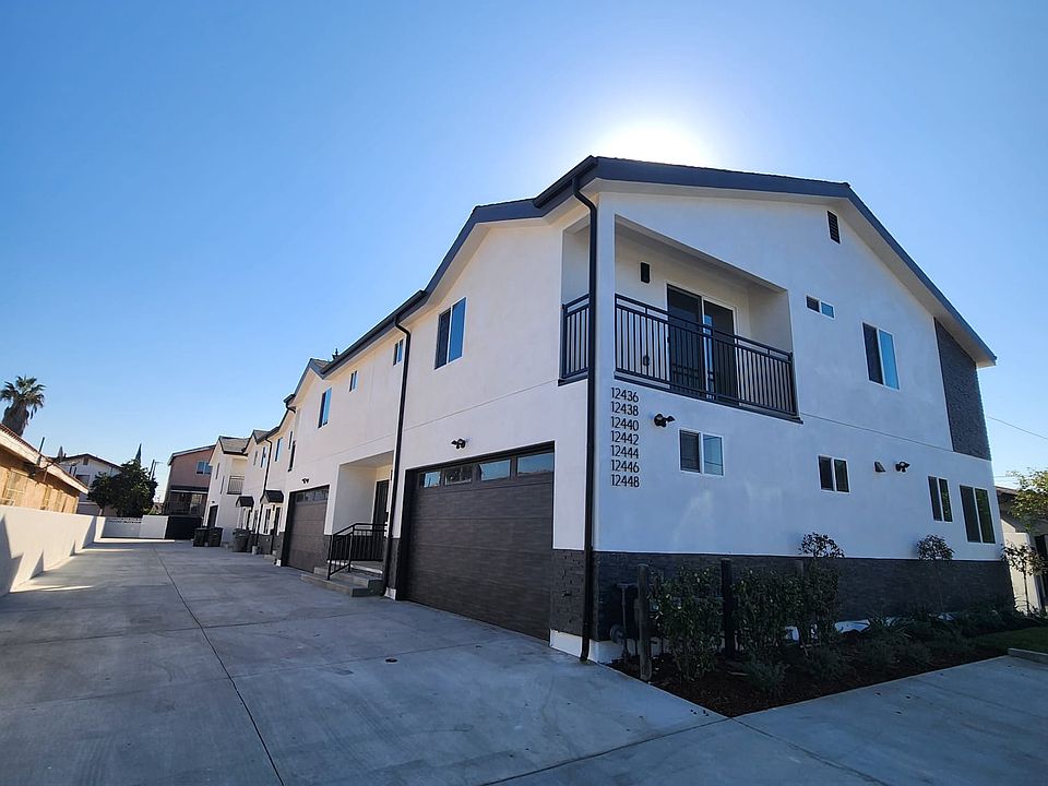 1st image of 12444 Harris Ave
