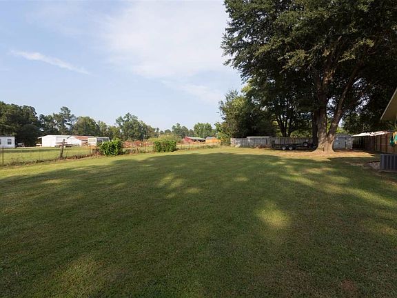 3rd image of 6106 Pebble Brook Dr