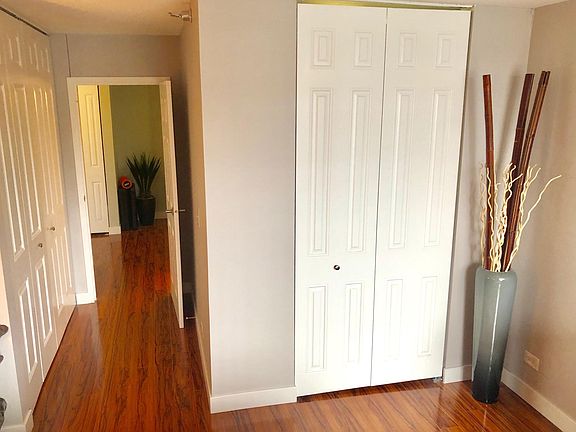 5th image of 200 N Dearborn St Unit 3907