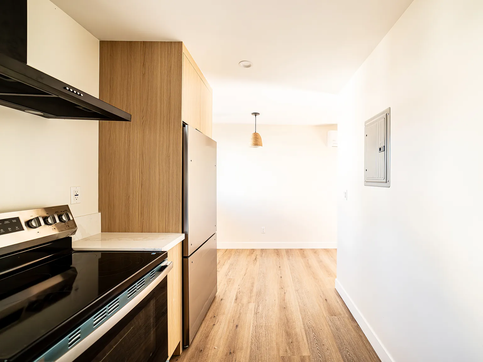 2 bed, 2.5 bath, $3,195 — Photo 3