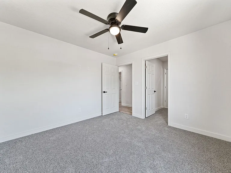 227 S Grimes St — Photo 22