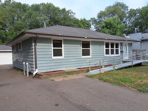 2nd image of 5637 Emerson Ave N