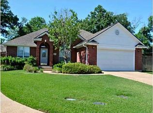 2306 Bastrop Cir, Bryan, TX 77808