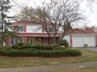 1317 Bladon Rd, Schaumburg, IL 60195