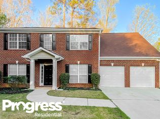 544 Easton Dr, Locust Grove, GA 30248