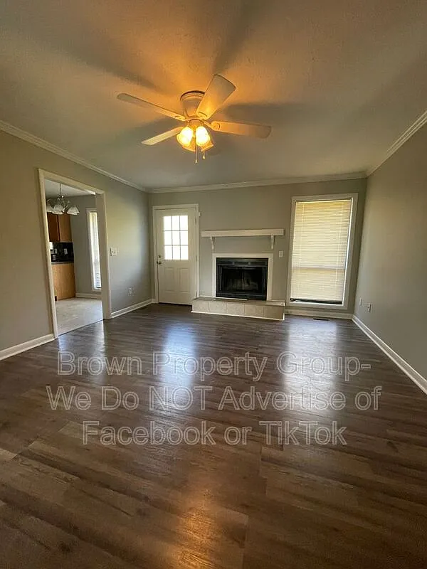 3 bed, 2.0 bath, 1088 sqft, $1,450 — Photo 3