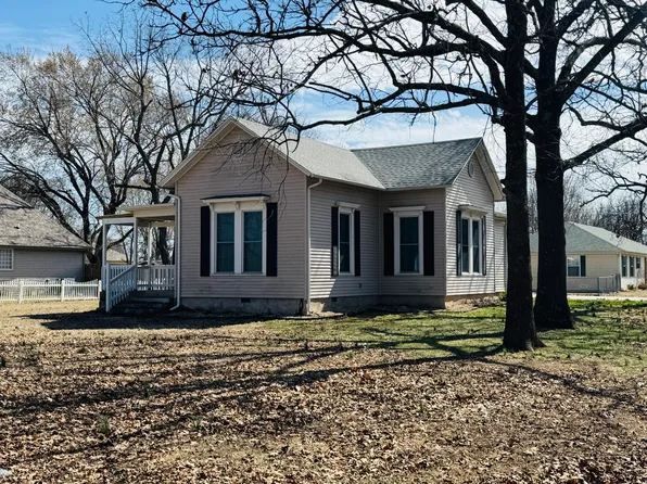 400 S East Street, Mt Vernon, MO 65712