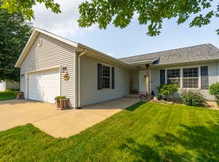 1204 Robertson Rd, Waverly, IA 50677