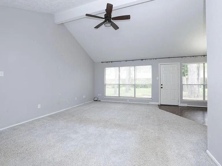 4623 Whispering Rock Ln — Photo 5
