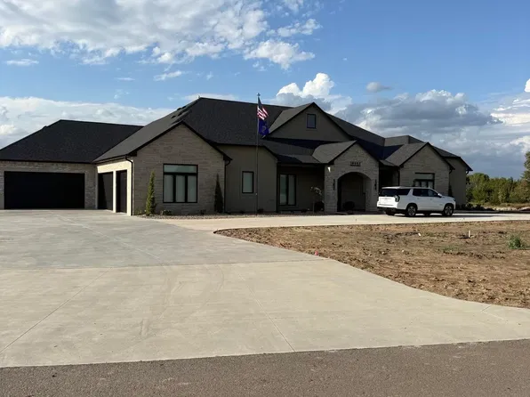 16592 W Hickory Cir, Goddard, KS 67052