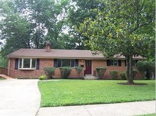 5626 Bellington Ave, Springfield, VA 22151