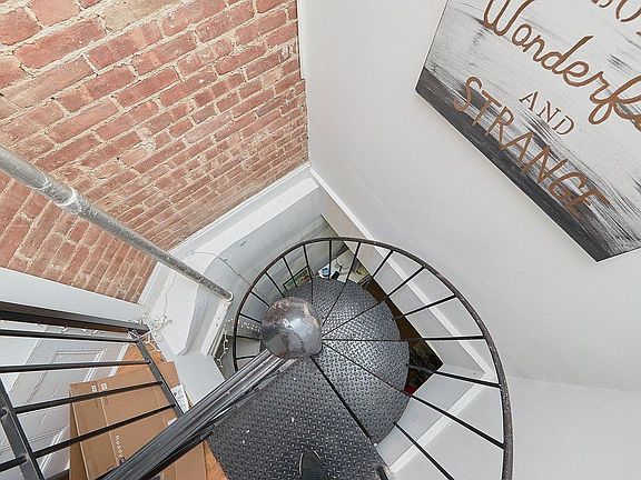 5th image of 358 W 127th St APT 1W