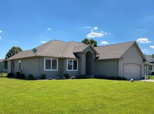 19584 Bluestem Ln, Goshen, IN 46528