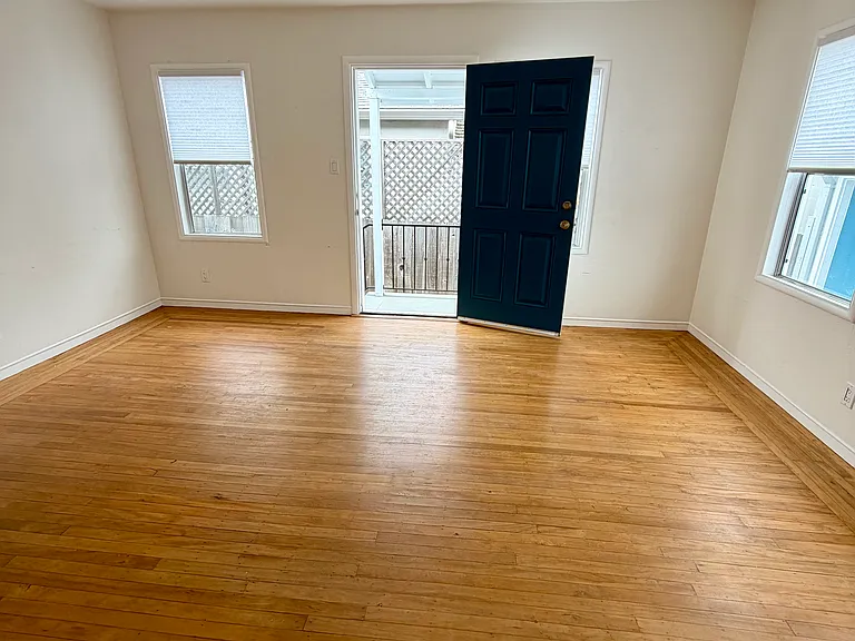 1311 Hopkins St #B — Photo 5