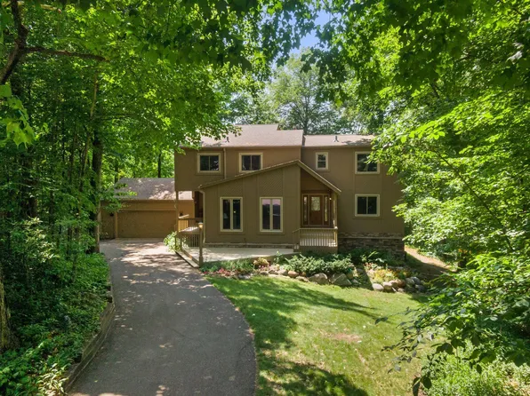 17835 6th Ave N, Plymouth, MN 55447