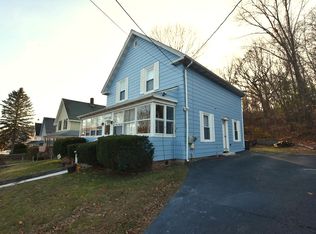424 3rd Ave, Woonsocket, RI 02895