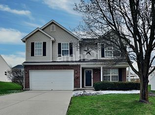 241 Lakeview Dr, Franklin, OH 45005