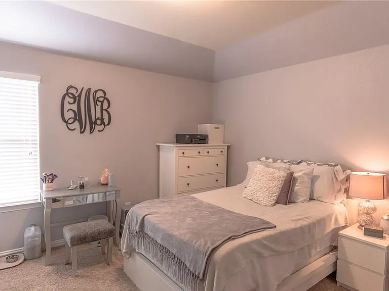 809 Park Place Ln — Photo 20