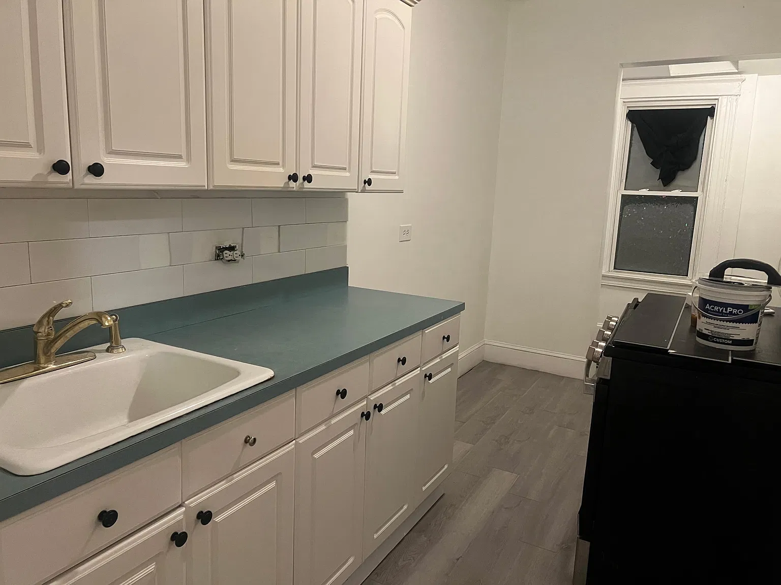 3 bed, $3,563 — Photo 2