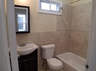 457 14th Ave #1, Irvington, NJ 07111