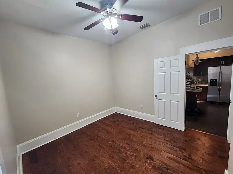 2812 N Morgan St — Photo 16