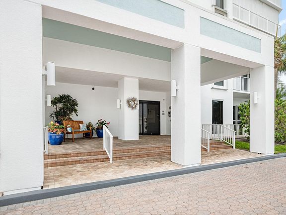 3rd image of 2700 N Highway A1a #1205