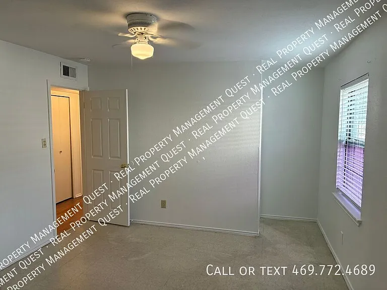 2402 Sunflower Dr — Photo 12