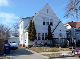 2054 Superior St, Racine, WI 53402