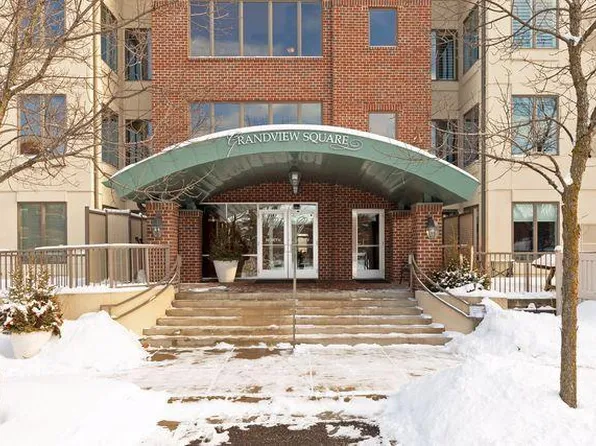 5225 Grandview Sq APT 313, Edina, MN 55436