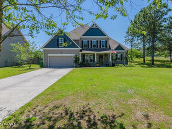 103 Lumis Court, Hampstead, NC 28443