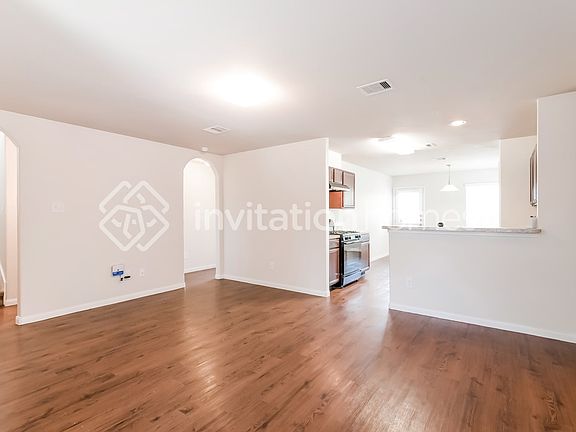 4th image of 18706 Dennington Dr
