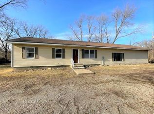 639 N 207th St, Arma, KS 66712
