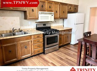628 Mulberry Ave APT 2, Clarksburg, WV 26301