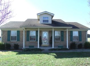 25 Casey Ave, Lebanon, KY 40033