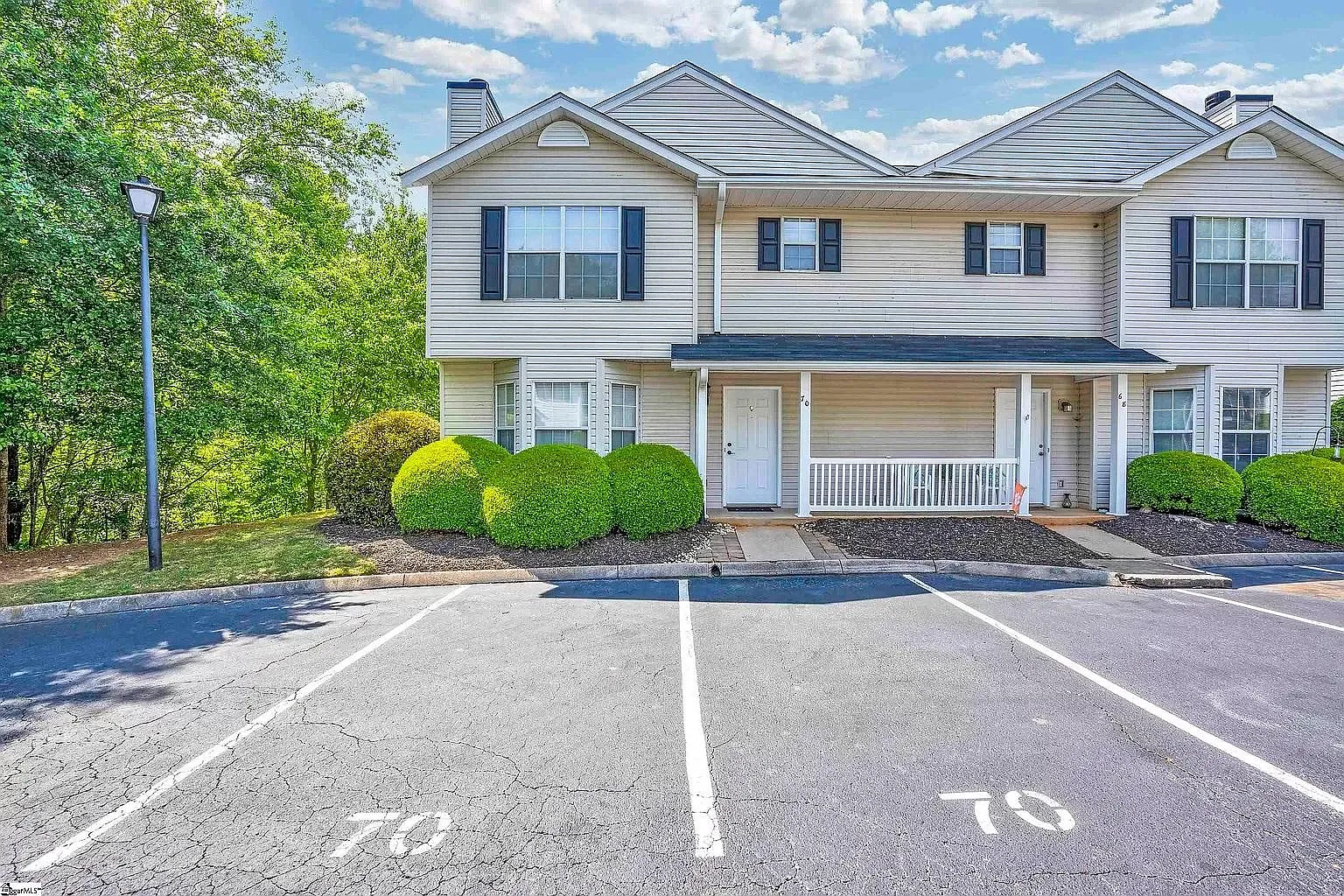 70 Hayfield Ln — Photo 1