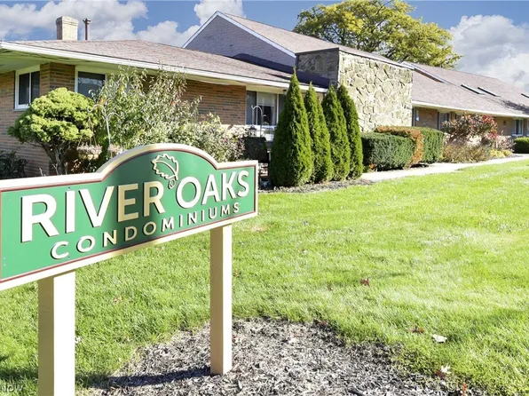 21860 River Oaks Dr APT 5G, Rocky River, OH 44116