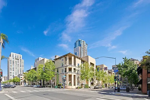 301 W G St #307 Photo 1