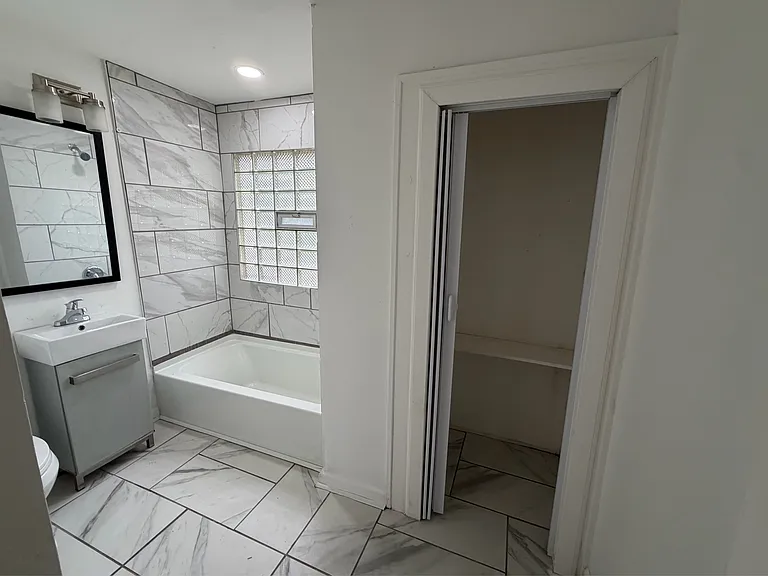 3724 Hillman St — Photo 16