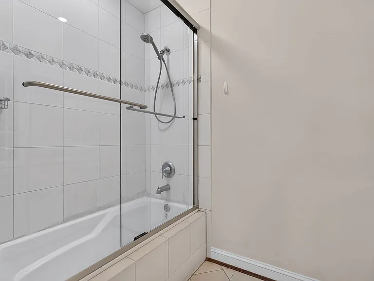 6216 Goodview St — Photo 24
