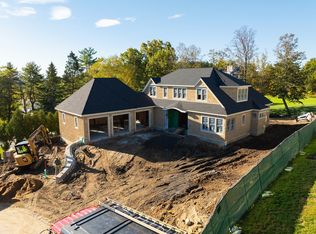 30 Buttonwood Ln, Ipswich, MA 01938