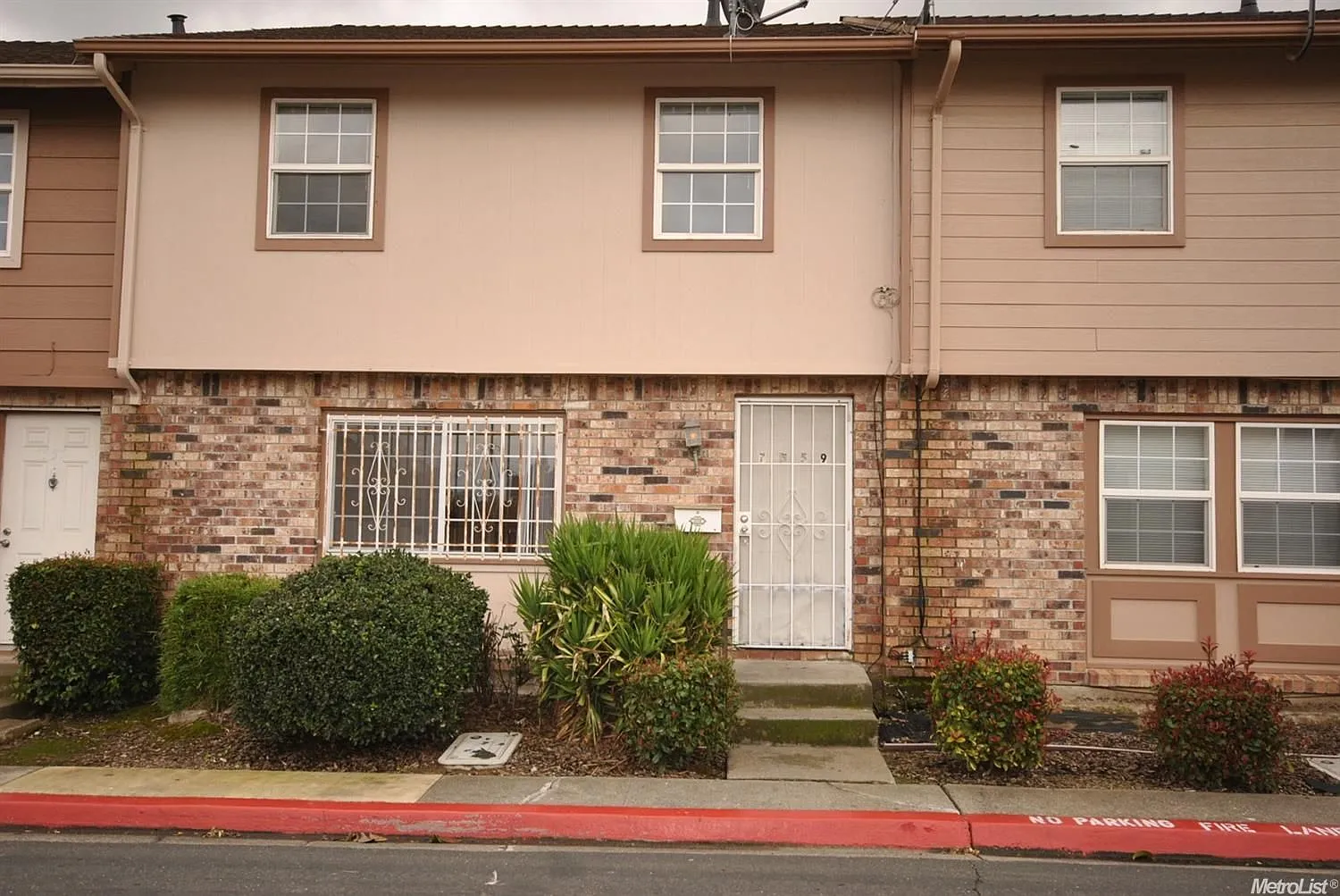 7559 Burgoyne Ln photo 1